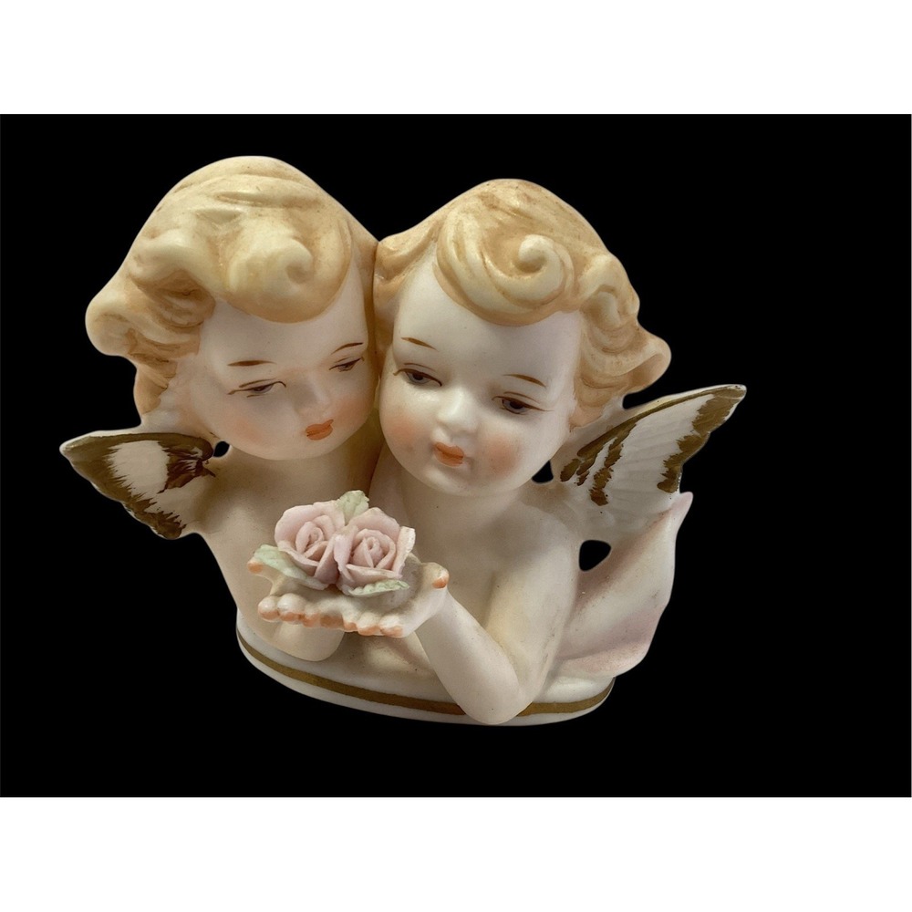 Tilso Japan Two Angel Cherubs Figurine Holding Roses 5.5"x4